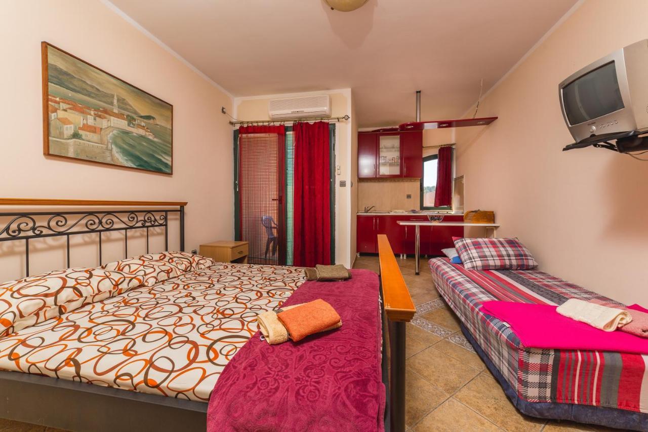 Villa Vera Budva Exteriör bild