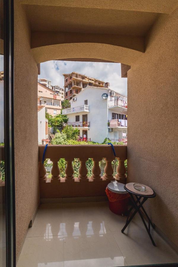 Villa Vera Budva Exteriör bild