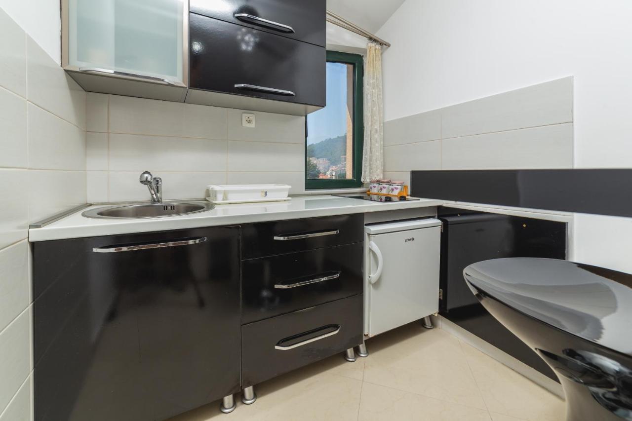 Villa Vera Budva Exteriör bild
