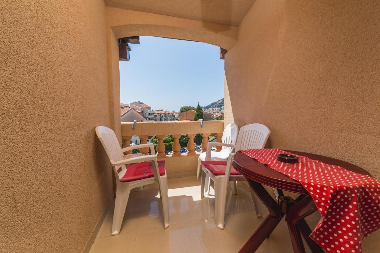 Villa Vera Budva Exteriör bild